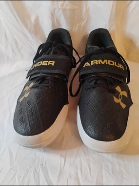 Under Armour Centric Grip Running/Track Sneaker